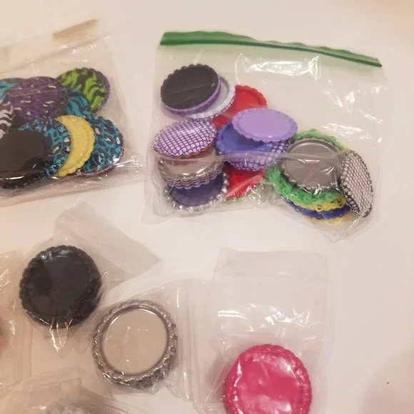 Lot of Bottlecaps (for crafts), Like New to New - Picture 4 of 8